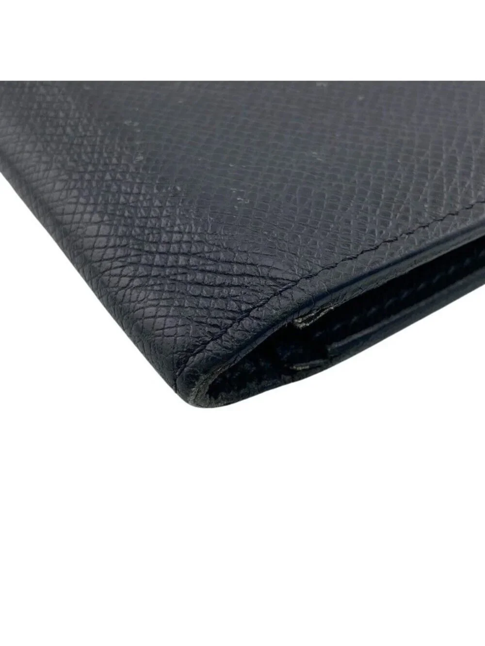 Louis Vuitton Taiga Portefeuille Brazza Bifold Wallet Leather Black